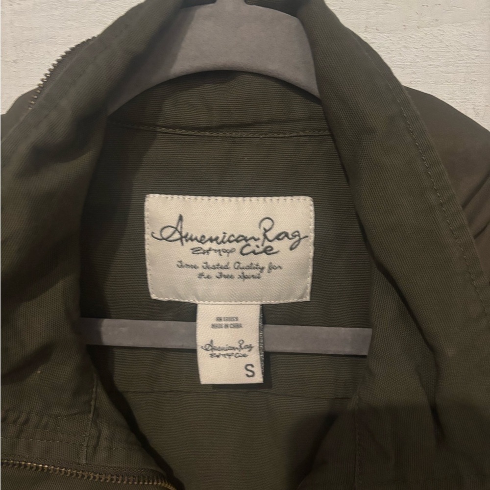 American Rag Olive Green Utility Jacket in size small. Great condition! - Picture 4 of 15